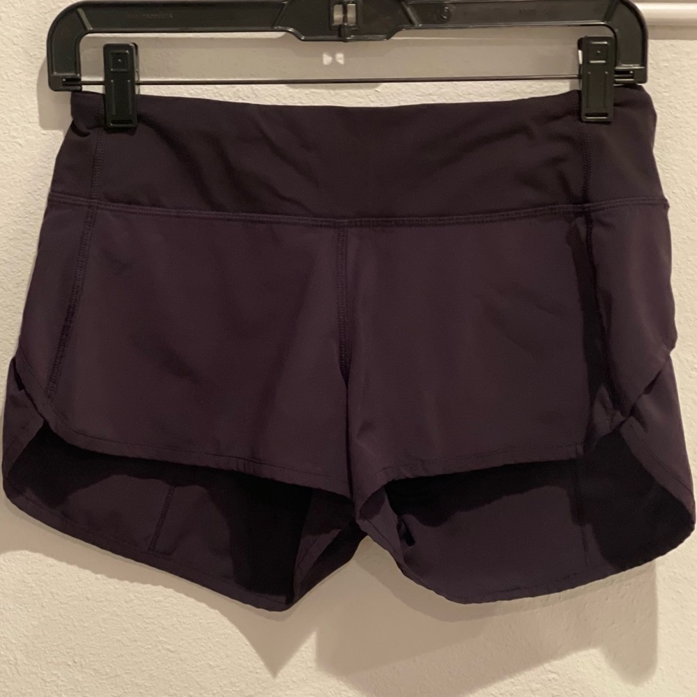 Lululemon black athletic shorts women’s size 4